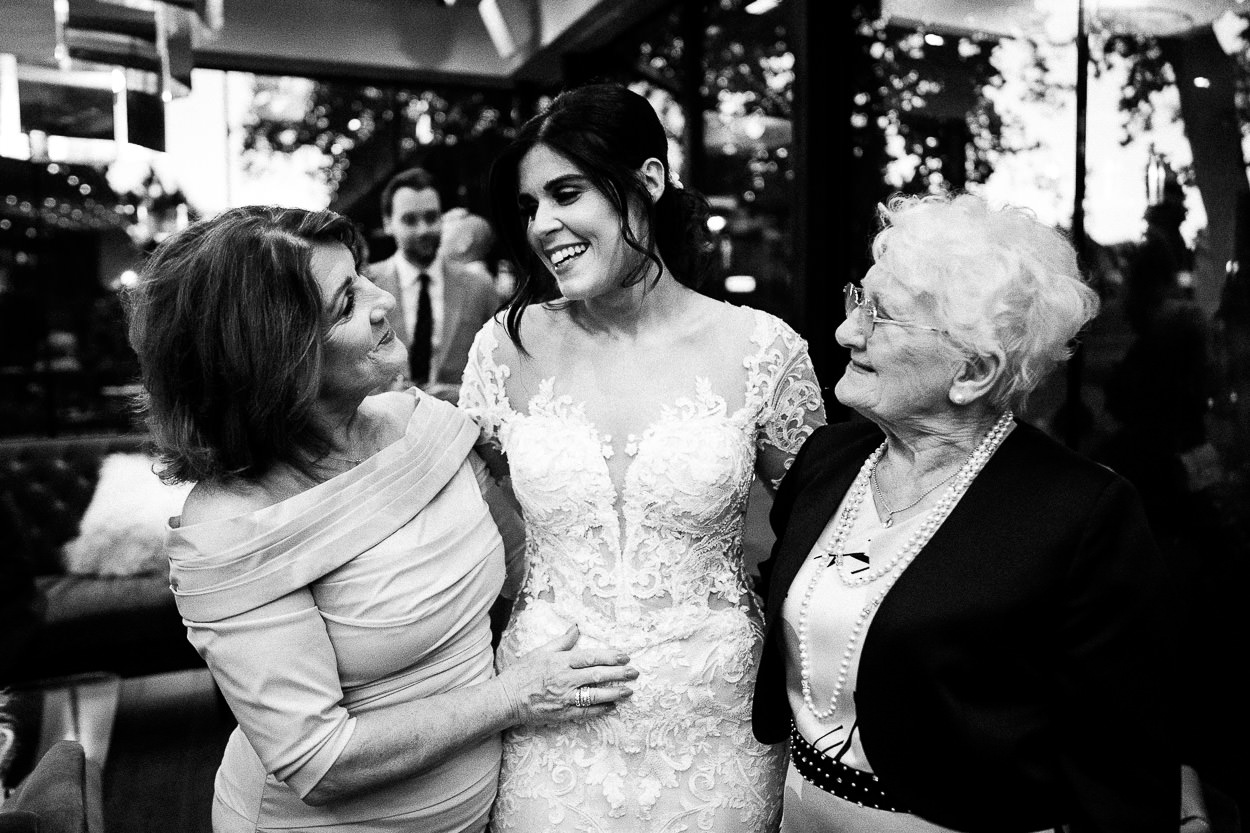 SANT FFRAED HOUSE WEDDING PHOTOGRAPHY 017 SANT FFRAED HOUSE WEDDING PHOTOGRAPHY 017